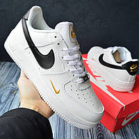 Nike Air Force 1, білі з чорним і золотим, шкіра, ТОП кросівки жіночі найк аір форс