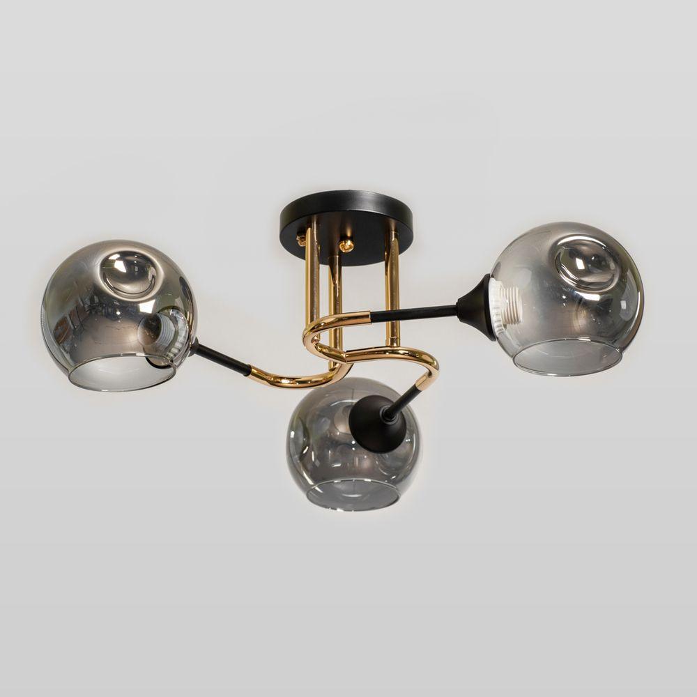 Люстра стельова на три плафони