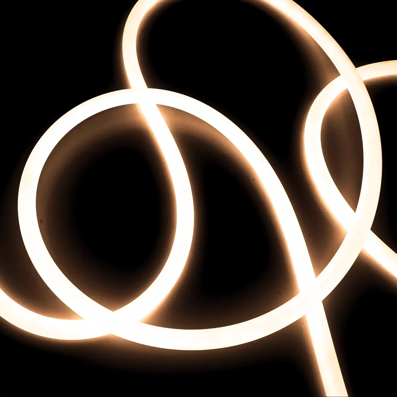 Гнучкий неон круглий COLORS NNR25-20M-WW 48V IP65 14,4W 950Lm 3000K, фото 1