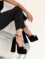Женские чёрные замшевые босоножки на ремешке с камнями на высокой платформе и широком каблуке Братц