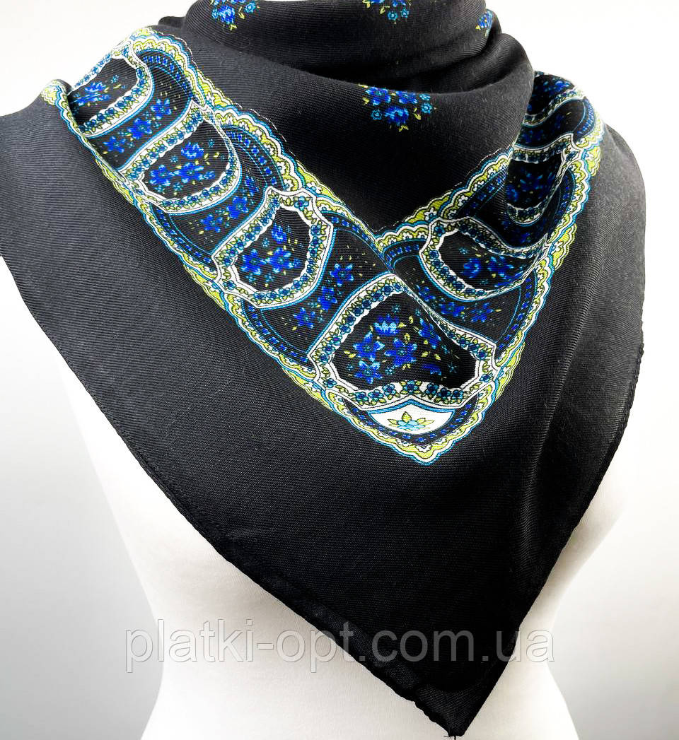 Хустка вовняна "Букет" 80х80 см. (чорна)