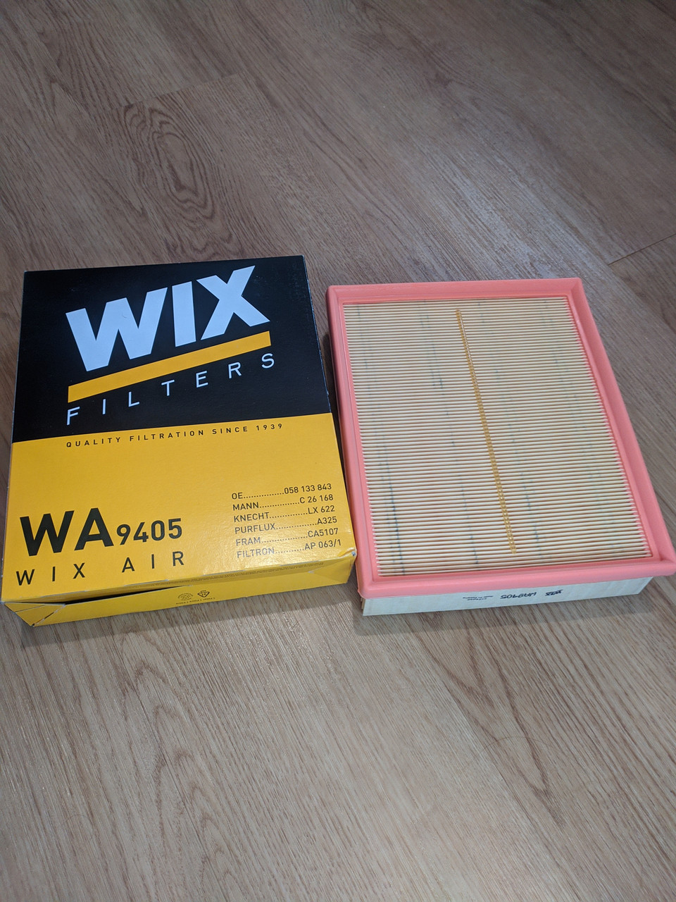 Фільтр повітряний Volkswagen Passat B5 (VW Пассат б5) 96-->05 (пр.о WIX WA9405)