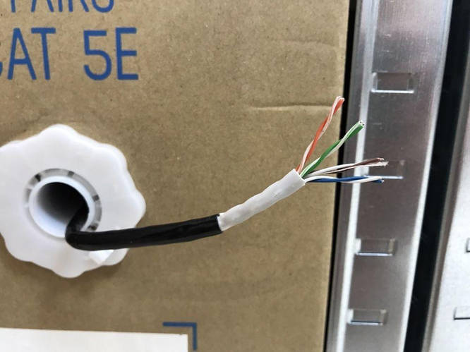 305м 4*2*0.5 уличная внешняя наружная витая пара Cat 5E для интернета ...