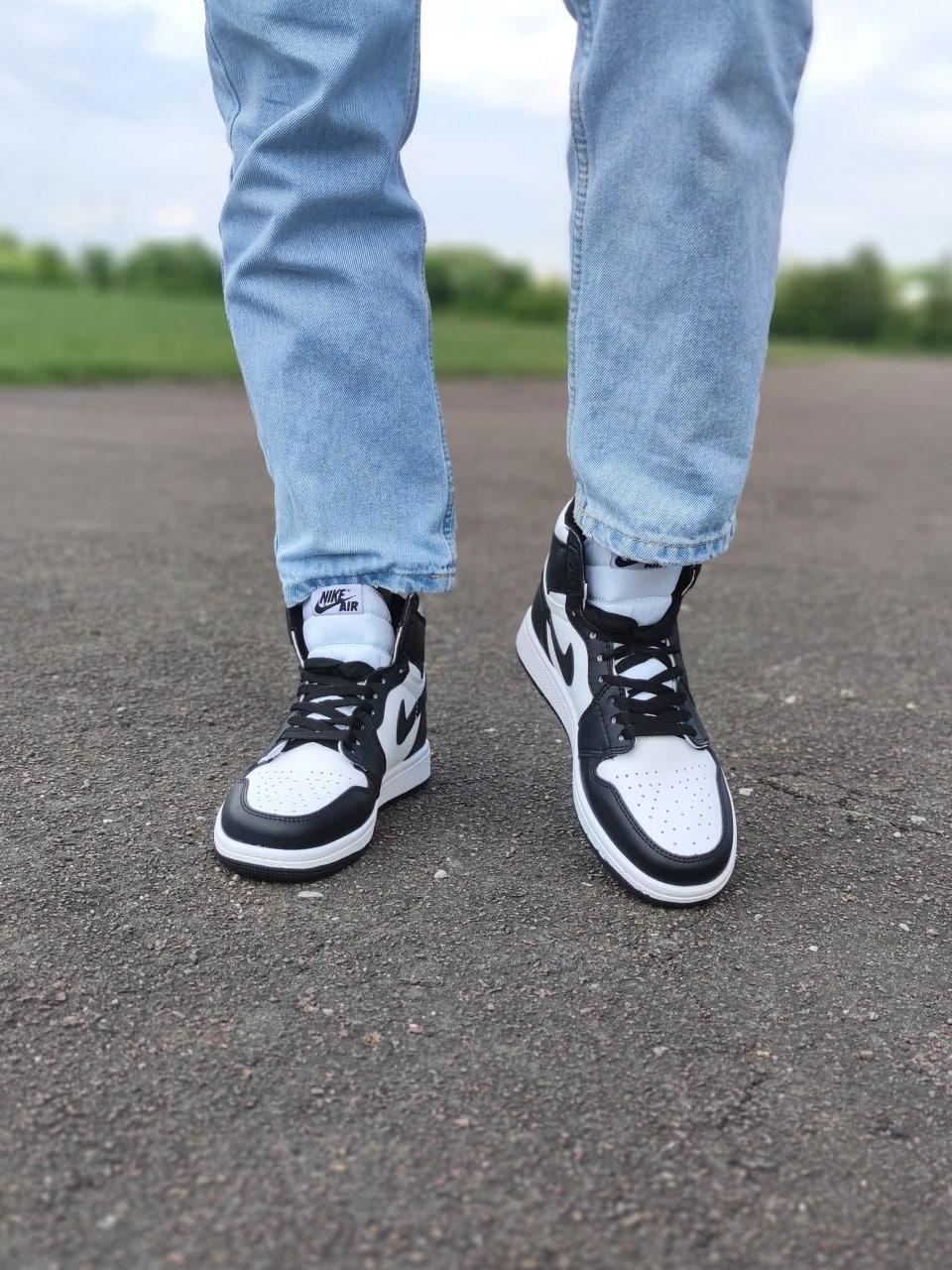 Женские кроссовки Nike Air Jordan 1 Retro High, кожа, черно-белый, Китай Найк Еір Джордан 1 Ретро Хай чорно-бі - фото 10 - id-p2188197591
