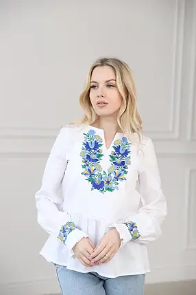 ΠΠΈΡΠΈΠ²Π°Π½ΠΊΠ° ΠΆΡΠ½ΠΎΡΠ° Π· ΠΊΠ²ΡΡΠΊΠΎΠ²ΠΈΠΌ ΠΎΡΠ½Π°ΠΌΠ΅Π½ΡΠΎΠΌ Π² Π±Π»Π°ΠΊΠΈΡΠ½ΠΎ-ΠΆΠΎΠ²ΡΠΈΡ
ΡΠΎΠ½Π°Ρ
Π½Π° Π±ΡΠ»ΠΎΠΌΡ ΡΠΎΠ½Ρ, ΡΠΎΡΠΎ 2