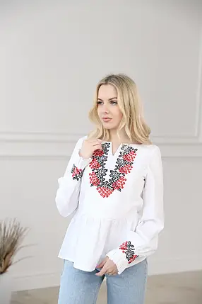 Жіноча вишиванка з бавовни з вишивкою калини хрестиком на талії зі зборкою білого кольору, фото 1