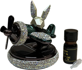 Автомобильный ароматизатор зеленый глянцевый Зайчик с раздувом на солнечной панели