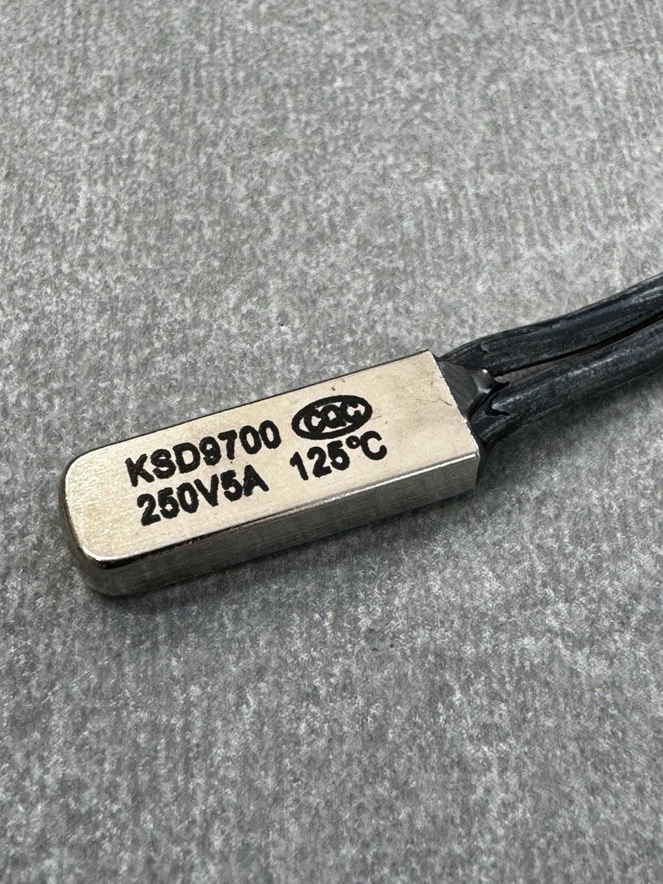 Термостат KSD9700-125 (нормозамкнутний)
