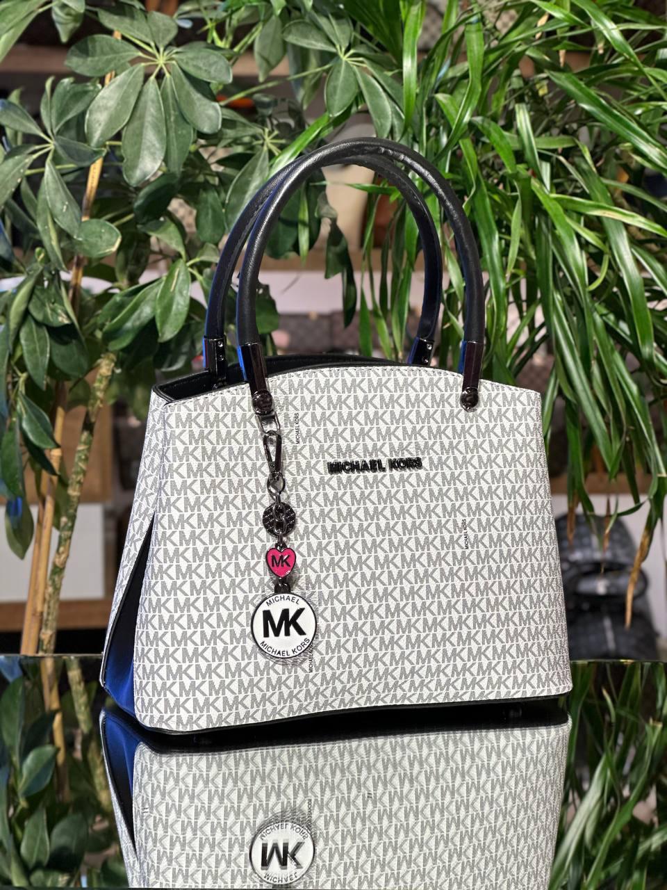 Жіноча сумка Майкл Корс біла Michael Kors White