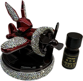 Автомобильный ароматизатор красный глянцевый Зайчик с раздувом на солнечной панели