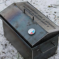 Коптильня среднего размера для горячего копчения на деревянной щепе двухъярусная с гидрозатвором и термометром
