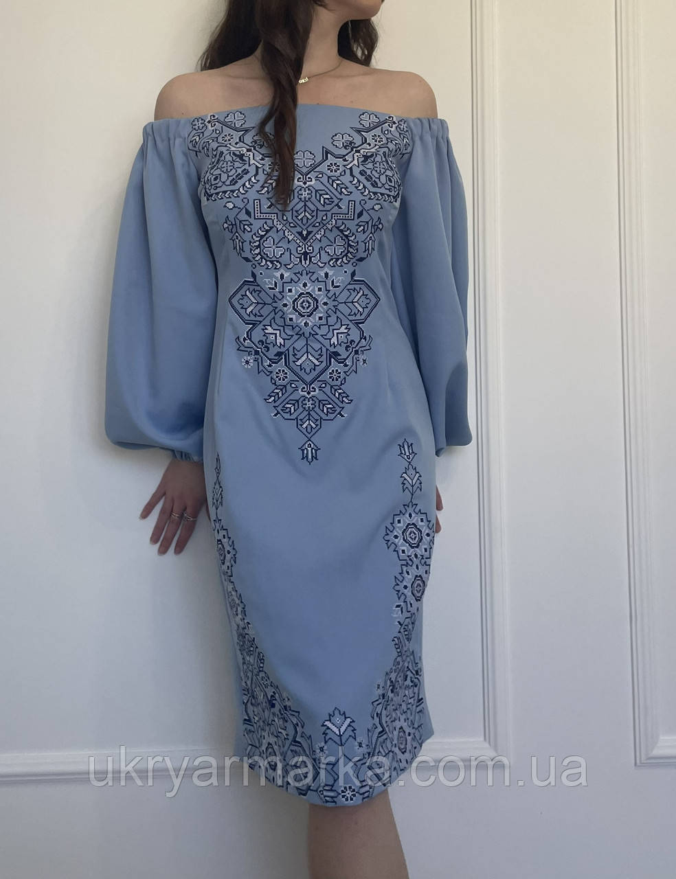 плаття вишиванка з відкритими плечима