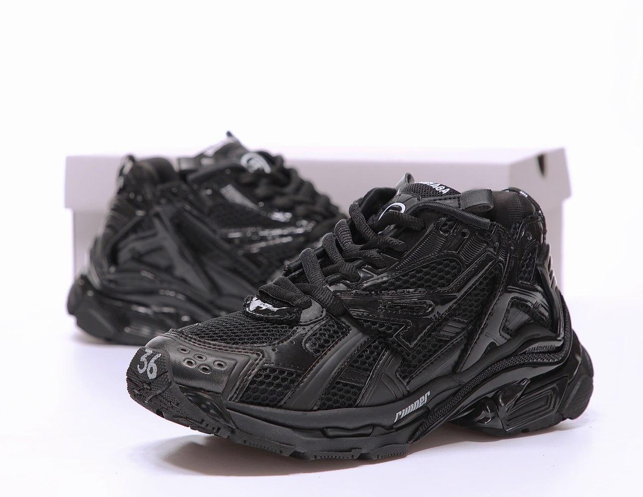 Чорні жіночі Кросівки Balenciaga Runner Black