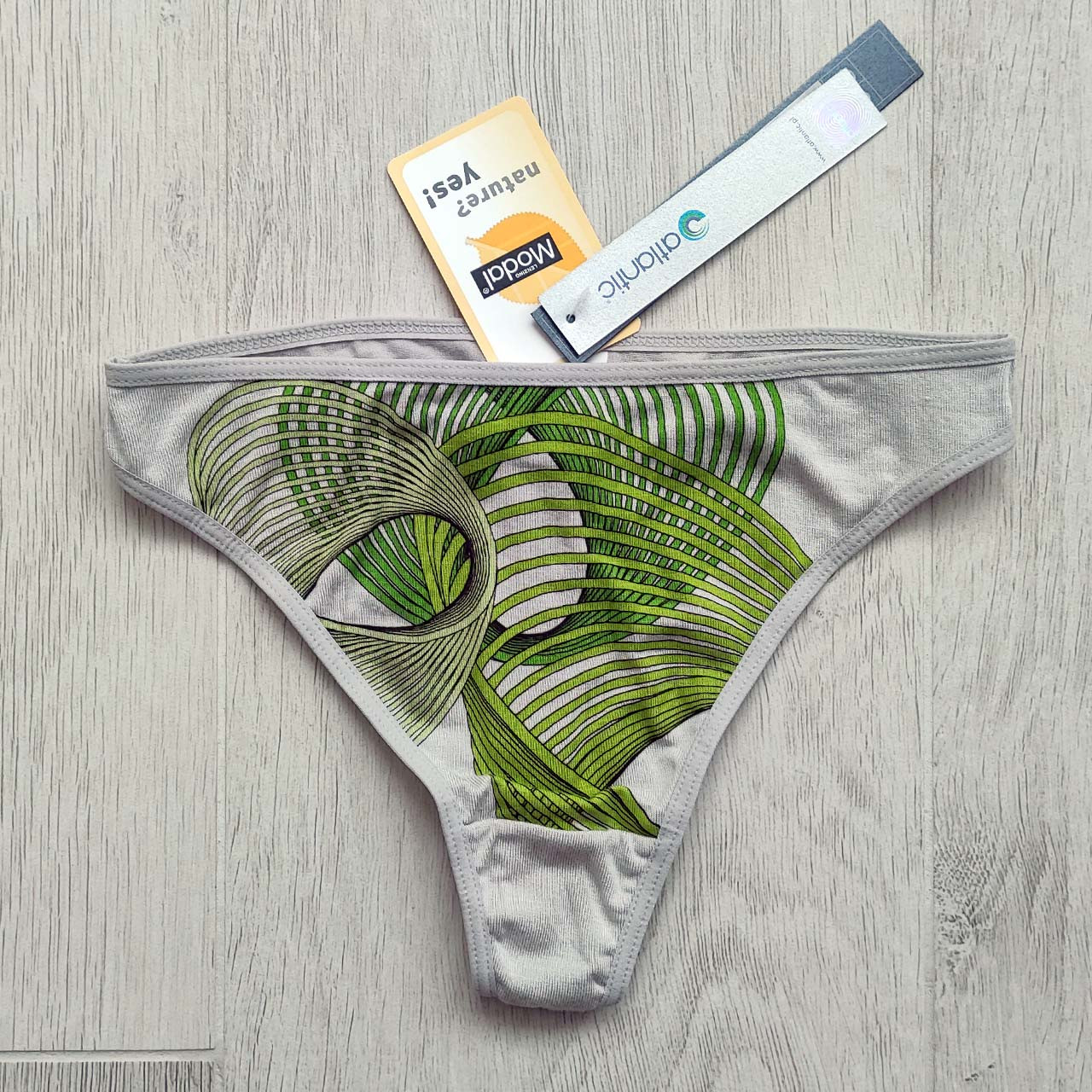 Набір 2 шт. жіночих стрінгів ATLANTIC розмір S сірого кольору з абстрактним принтом