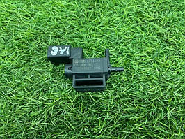 Клапан електромагнітний AUDI A8 D4 4 2011 (б/у)