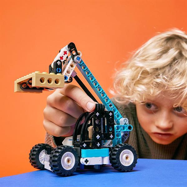Конструктор LEGO Techniс Телескопічний навантажувач 143 детали (42133)