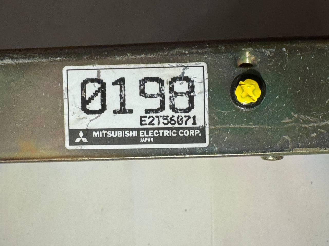 Електронний блок керування Mitsubishi Colt MD 130198 / MD130198 / E2T56071 / 0198