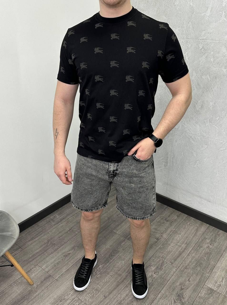 Чоловіча футболка BURBERRY H4396 чорна