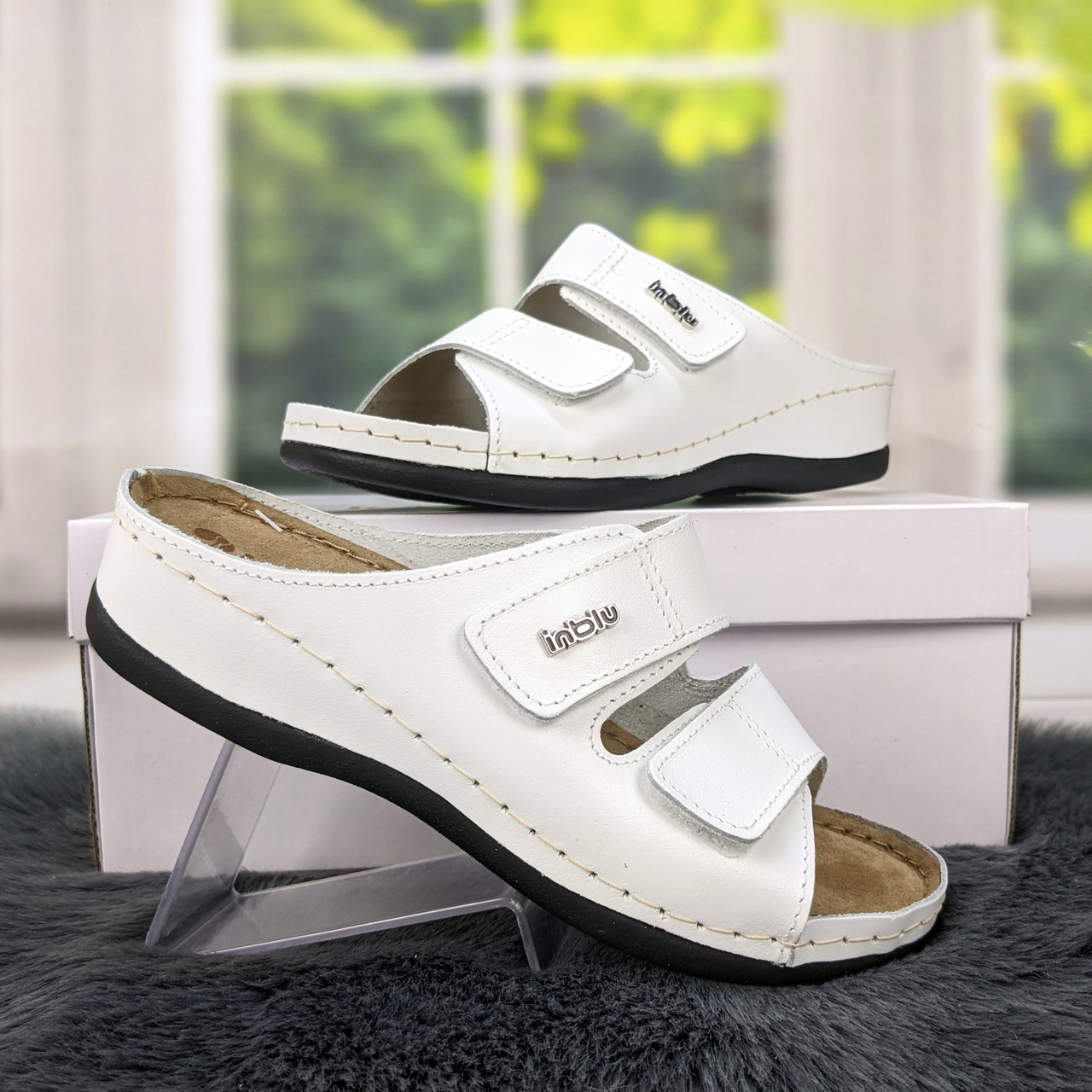 Шльопанці жіночі білі шкіряні на липучках на широку ногу Inblu 4461, фото 1