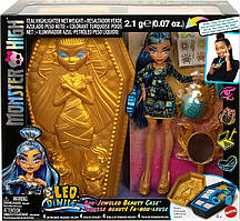 Лялька Монстер Хай Клео де Ніл Органайзер Monster High Cleo De Nile Golden Glam Case Beauty Kit HNF72 Оригінал