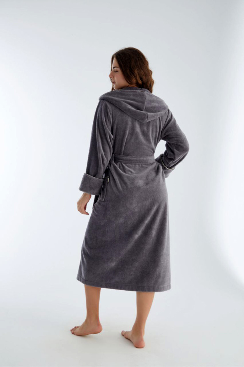 Женский халат с капюшоном серого цвета длинный банный бамбуковый на запах Nusa NS-4170 - фото 3 - id-p2189993570