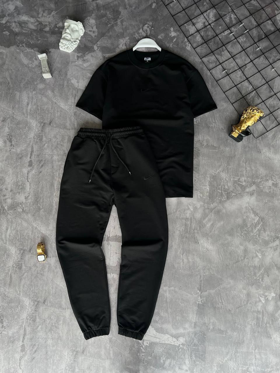Чоловічий літній костюм Nike Футболка + Штани чорний Комплект Найк на літо
