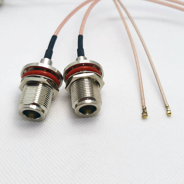 5737088733_w1280_h640_antennyj