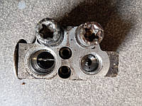 Клапан TRV кондиционера Volkswagen Passat B6 1K0820679