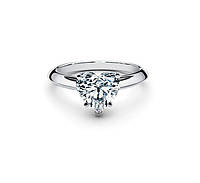 Серебряное кольцо с прозрачным камушком в форме сердца 52