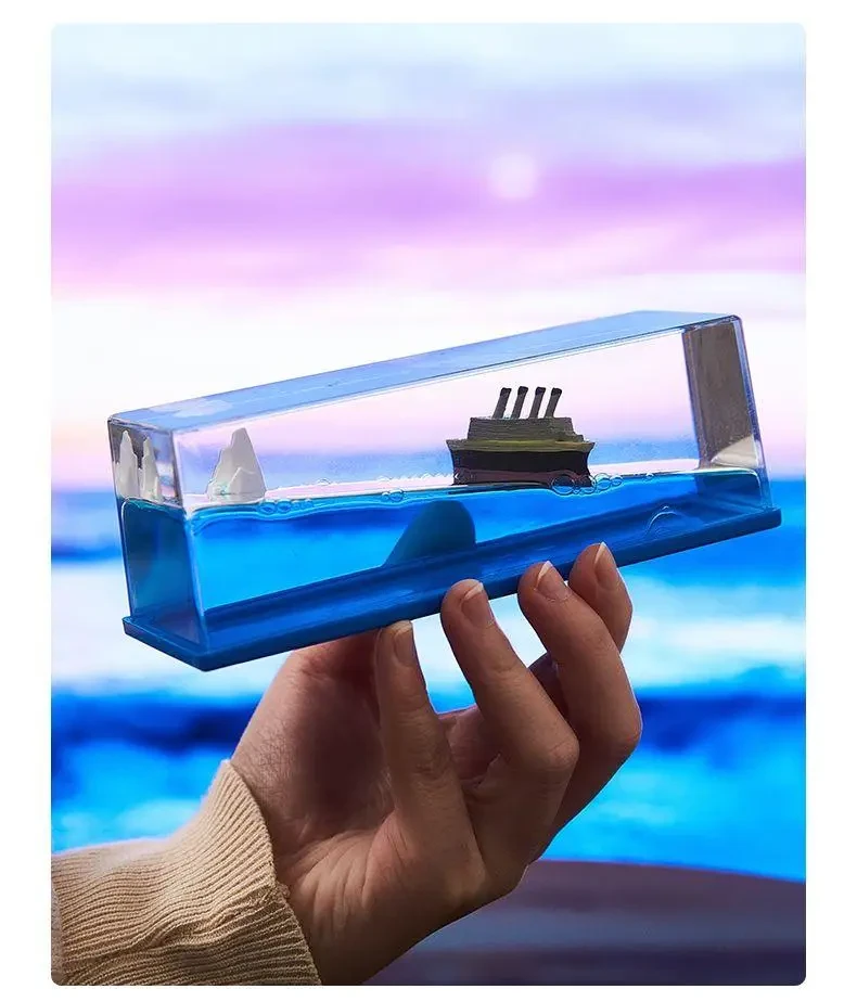 Плаваючий Корабель Титанік та Айсберг Унікальна прикраса Антистрес іграшка