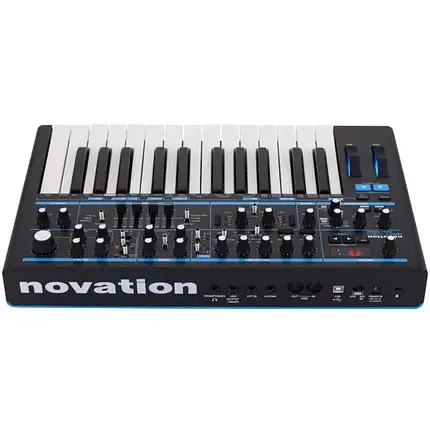 Аналоговий синтезатор Novation Bass Station II, фото 3