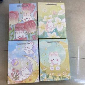 Пакет подарунковий паперовий S "Bunny" 17x24x8 см, милий дизайн (R91351-S)