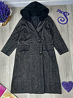Женское пальто демисезонное удлиненное с капюшоном чёрное в елочку Размер М
