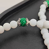 Четки з натурального каміння малахіт і агат білий на 50 намистин, фото 4