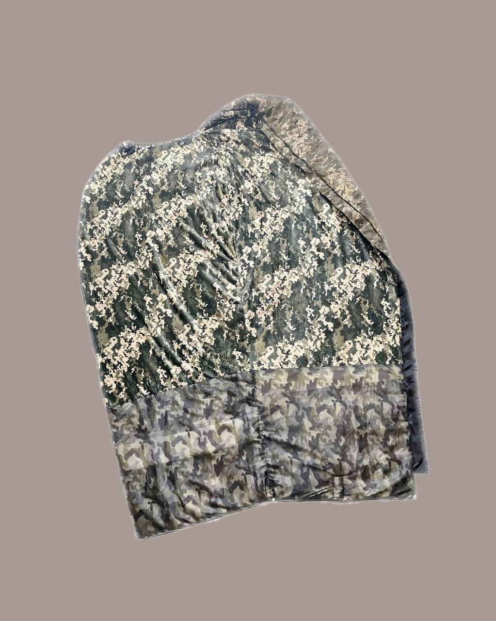 Зимний тактический спальник - одеяло пиксель / Спальник для ВСУ с капюшоном до -18 - фото 2 - id-p2190506752