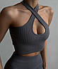 Костюм жіночий для тренувань кроп-топ з перехресними бретелями та велосипедки, фото 5