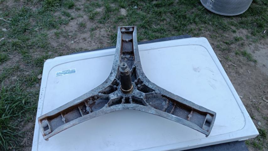 Б/У Крестовина барабана стиральной машины Candy под подшипники 6205 ...