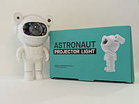 Дитячий нічник Проєктор Космонавт із блютуз-колонкою з місяцем різнобарвний для дітей