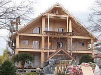 Реставрація дерев'яних будинків