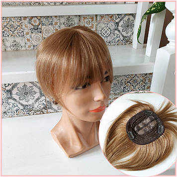 Накладка топпер на маківку з натурального волосся з чубчиком пісочно-русявий KLEO 8"- 8