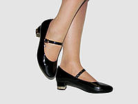 Туфли черные лаковые маленький каблук ремешок размер 37 38 40