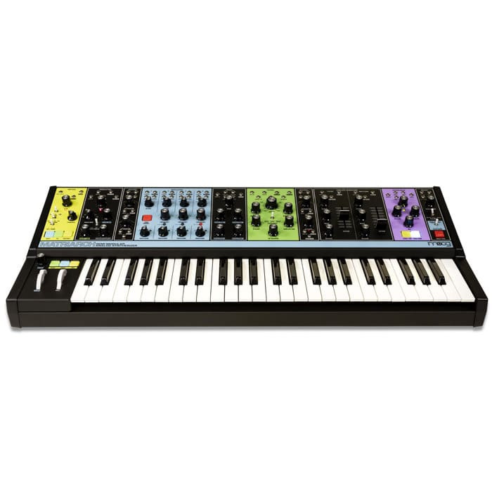Синтезатор Moog MATRIARCH
