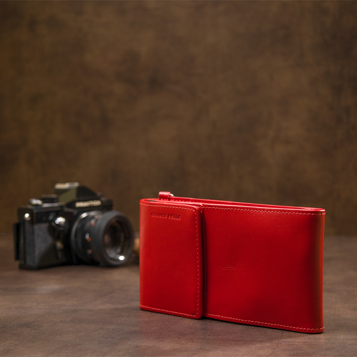 Женская кожаная сумка-кошелек GRANDE PELLE 11441 Красный Shoper Жіноча шкіряна сумка-гаманець GRANDE PELLE - фото 6 - id-p2191078161