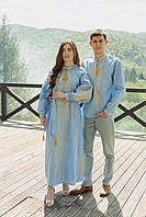 Святковий блакитний вишитий комплект лляна сукня з колосками та чоловіча вишиванка