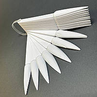 Типсы на пластиковом кольце для демонстрации гель-лаков 32 шт белые