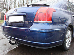 Фаркоп Toyota Avensis T25 седан 2003-2009 (Тойота Авенсіс Т25) польський, гак на болтах