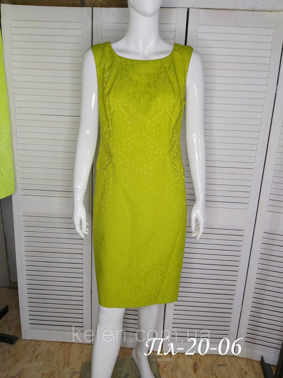 Літня молодіжна сукня приталена колір гірчиця розмір 50 (маломіре на 46)