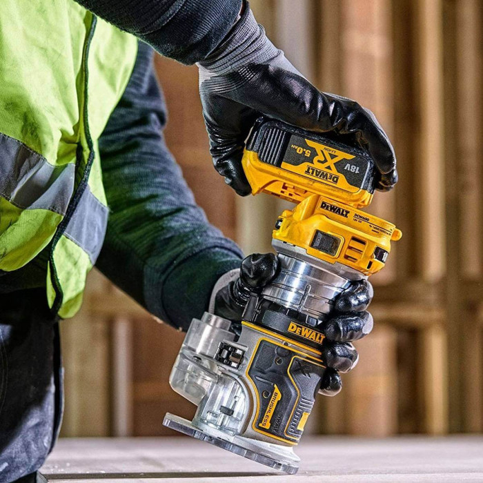 Профессиональный фрезер аккумуляторный бесщёточный DeWALT DCW604NT : Li-Ion 18 В, 25500 об/мин, без АКБ TOP - фото 6 - id-p2191617004