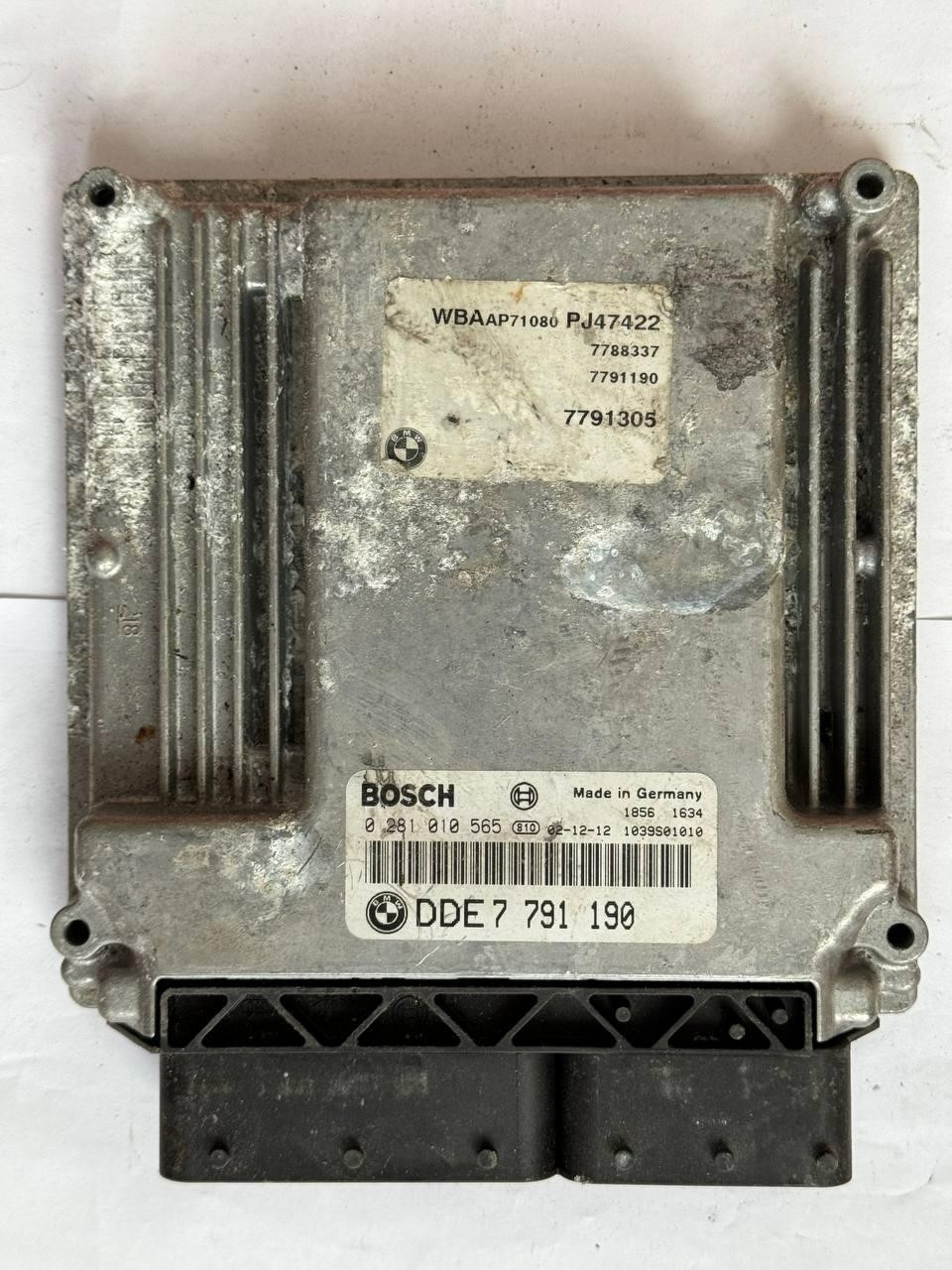 Електронний блок керування BMW Bosch 0 281 010 565 / 0281010565 / DDE 791 190 / DDE7791190