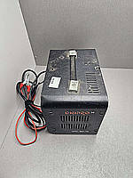 Зарядное пуско-зарядное устройство для аккумуляторов Б/У Dnipro-M BC-16